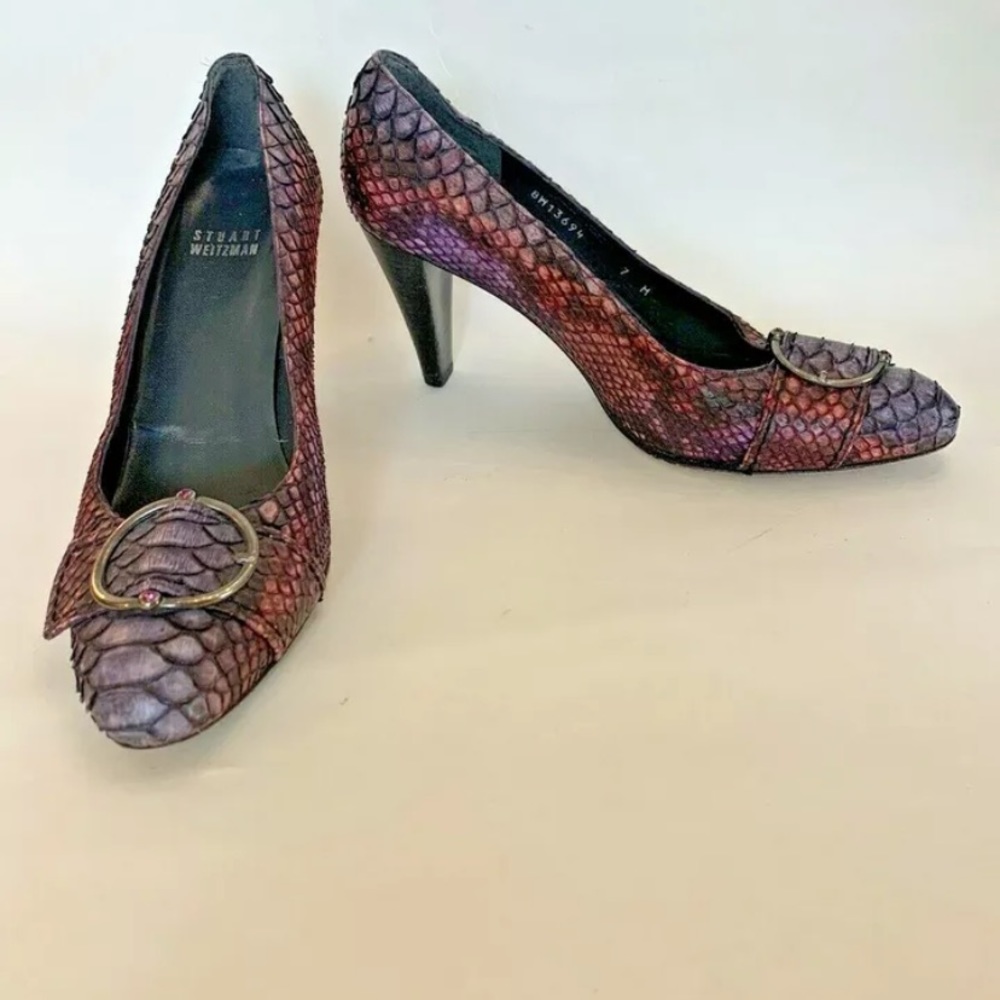 Stuart Weitzman Purple Pink Python Snakeskin Heel… - image 1